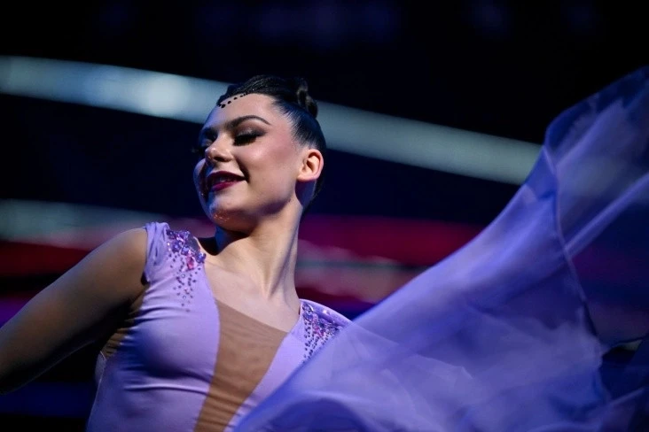 Lala Kramarenko noted the expressiveness of the programs of junior gymnasts