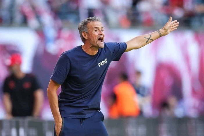 Luis Enrique's Plan for Goalkeepers: Support for Chevalier, No Competition