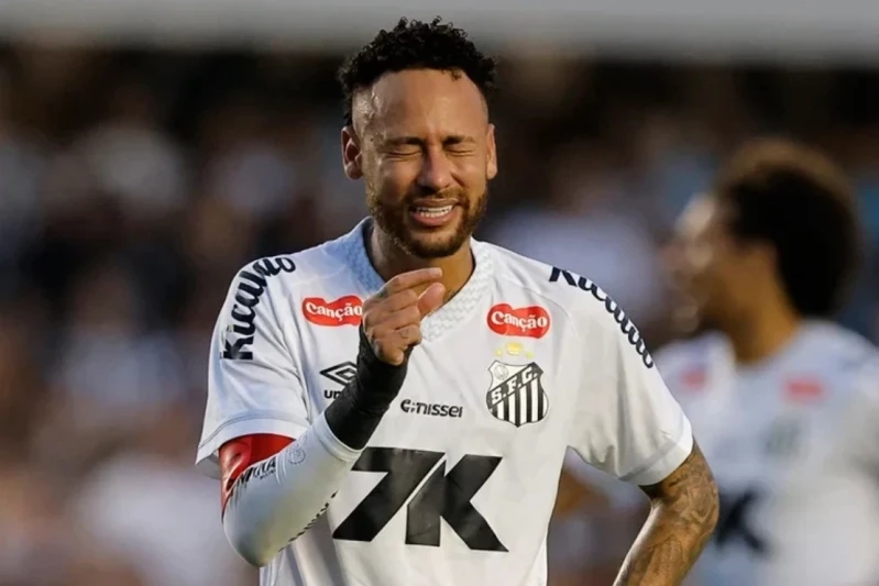 Neymar zədəsinə baxmayaraq Santosu aşağı liqadan xilas etmək üçün meydana qayıdır