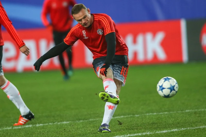 Ueyn Runi Tottenhemin heyətinin Premyer Liqa səviyyəsində olmadığını bildirib