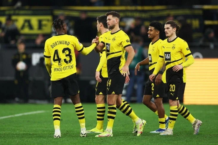Bundesliqa: Borussiya Dortmund Frayburqu darmadağın etdi, Ştutqart - Verder heç-heçə etdi