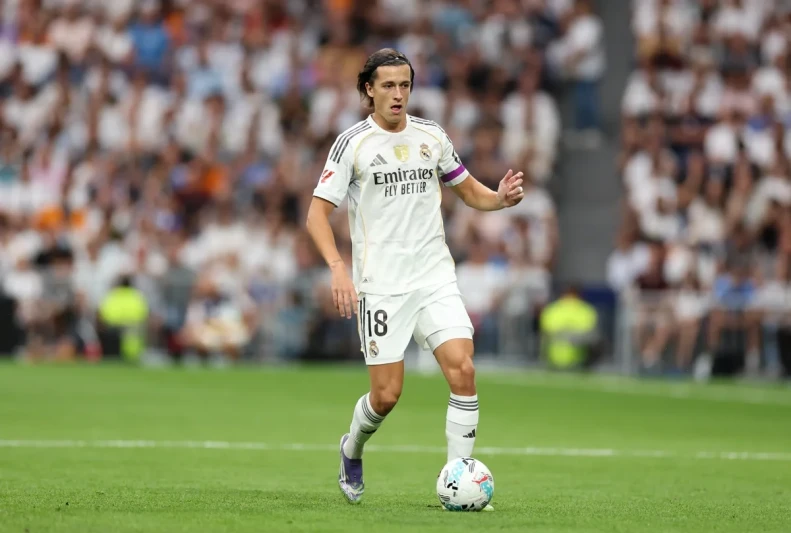 Realın defans oyuncusu Alvaro Carreras sakatlandı