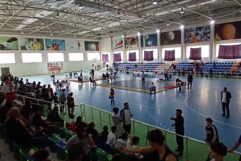 Kikboksinq yarışları yekunlaşıb