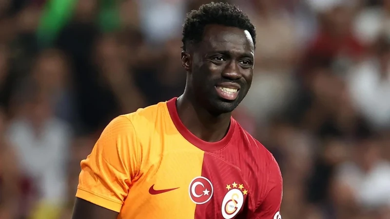 Qalatasaray Davinson Sançesə görə Komonun təklifini rədd edib