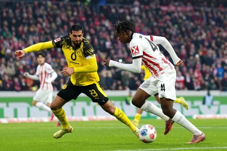 Freiburg - Borussia Dortmund maçı berabere bitti: Kırmızı kart maçın gidişatını etkiledi