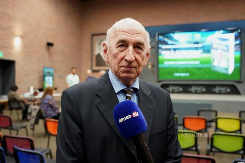 Boris Xetaqurovun Futbolda 50 il kitabı: stadion səs-küyündən ilhamlanan avtobioqrafiya