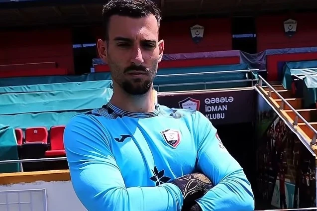 „Qəbələ“ futbol komandası braziliyalı qapıçı Artur Mottanı heyətinə cəlb edib