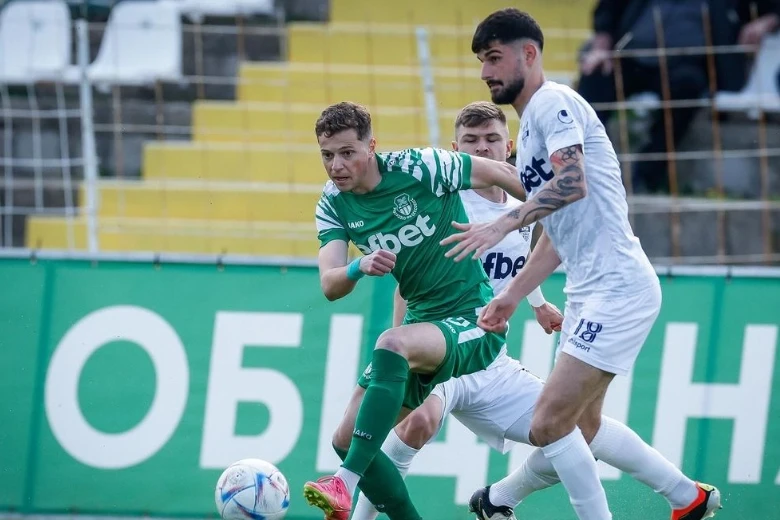 Millinin futbolçusu Azərbaycana qayıtdı