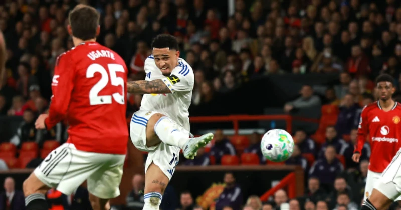 Lids Old Traffordda Qızılgül derbisində Mançester Yunaytedə qalib gəldi