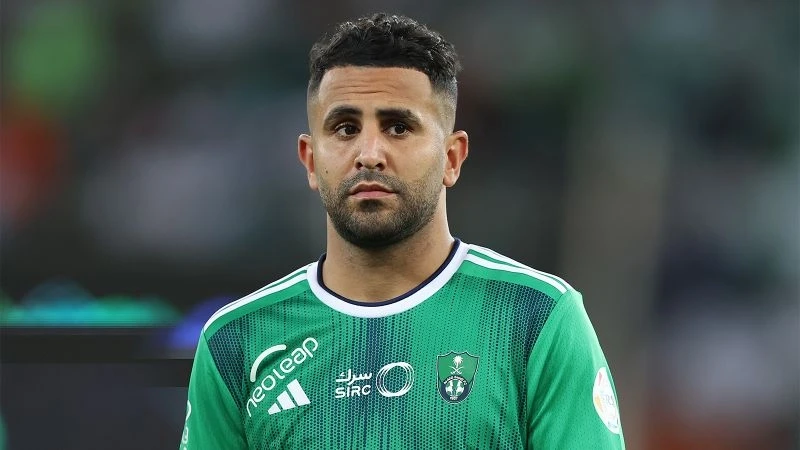 Riyad Mahrez Fənərbağçaya təklif edildi
