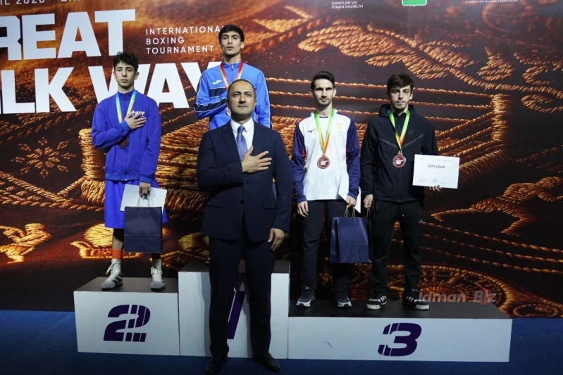Böyük İpək Yolu turnirində Azərbaycan boksçularından 4 qızıl, 4 gümüş medal - FOTO