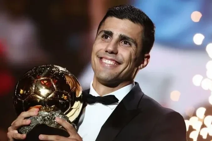 Real Madrid Rodri ilə maraqlanır