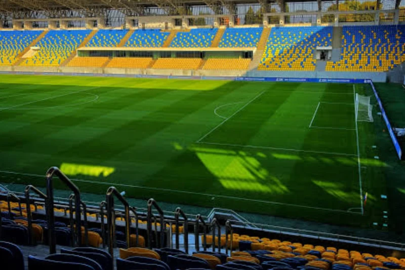 “Kəpəz”in matçlarından sonra Gəncə stadionunun ətrafı işıqsız qalır - sakinlər narazıdır