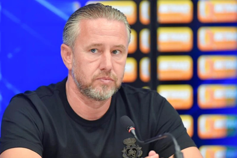 FIFA Neftçinin sabiq baş məşqçisinə Esperans tərəfindən təzminat ödənilməsi barədə qərar qəbul edib