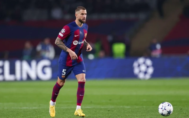 Barcelona announces footballer will be out for four weeks