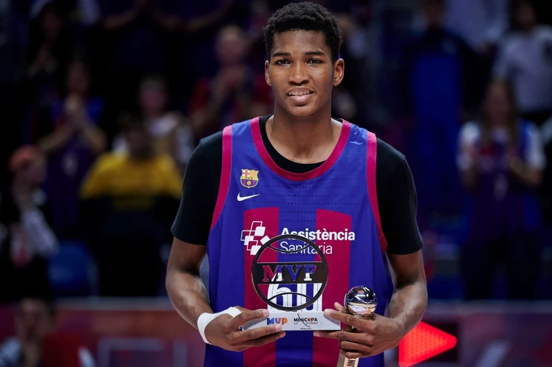 13-year-old basketball player will play in Barcelona's main squad