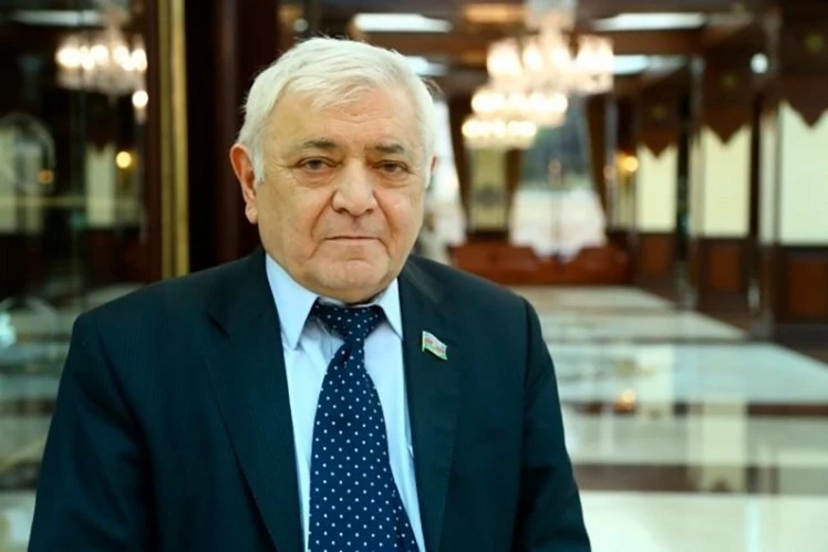 Aqil Abbasdan MÜSAHİBƏ: Ayntraxta uduzsaydıq, Liverpulu udacaqdıq