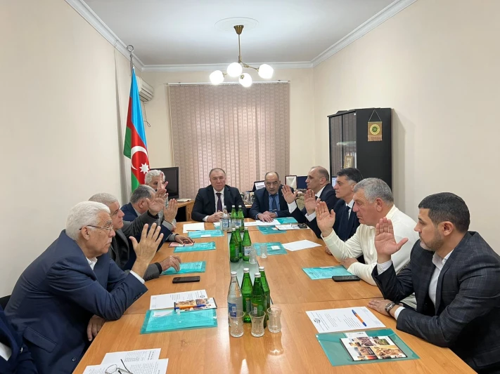 İskender Cevadov yeniden ARFFB başkanı seçildi