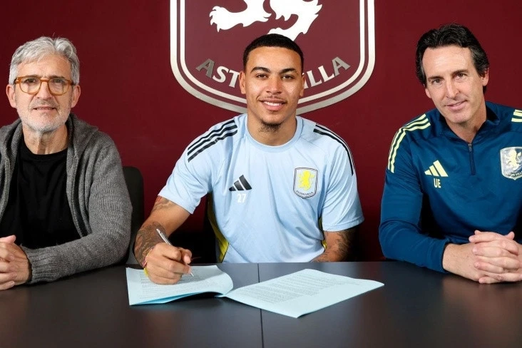 Morqan Rocers Aston Villa ilə müqaviləsini uzadıb