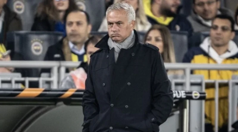 Mourinyo Neymara milli komandaya dəvət edilməməsini tənqid etdi