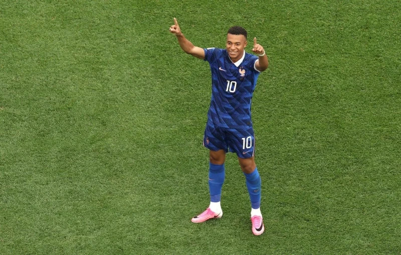 Kilian Mbappe Fransa-İraq matçının ən yaxşı futbolçusu olub