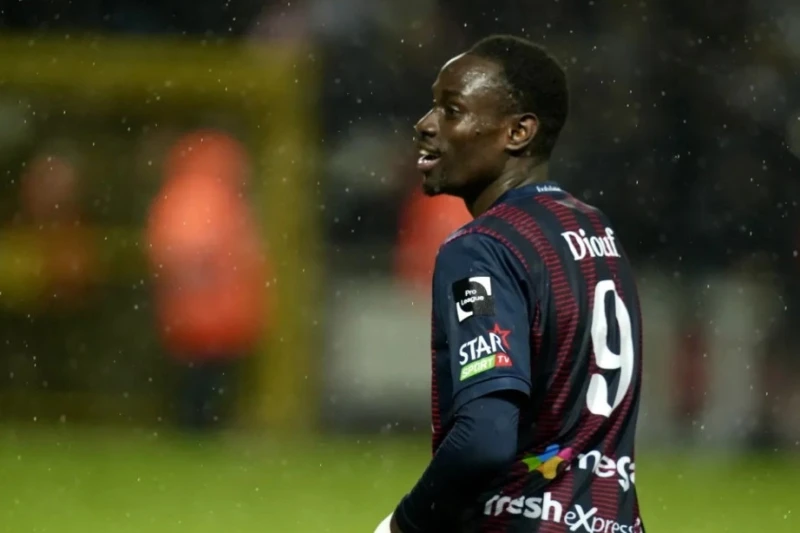 Qarabag sent an offer to Liege for Umar Diouf, but it was rejected