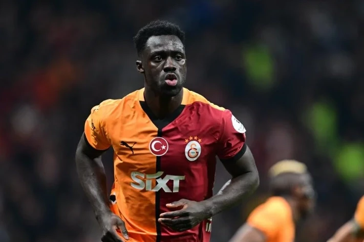 "Qalatasaray" Davinsona yeni sözləşmə təklif edəcək