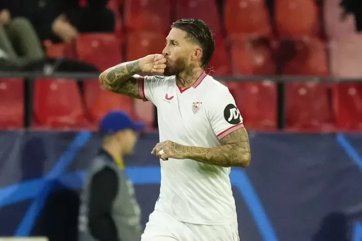 Serxio Ramos Sevilyaya qayıdır