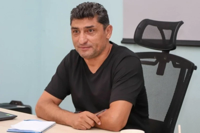 Аслан Керимов подписал контракт с İTV и не будет давать комментарии другим СМИ