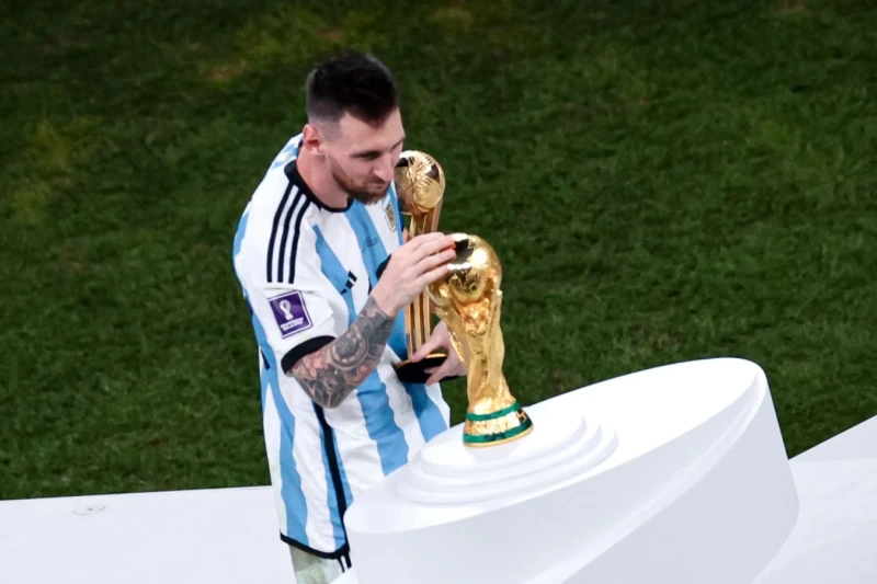 Messi DÇ-2026 favoritlərini açıqladı