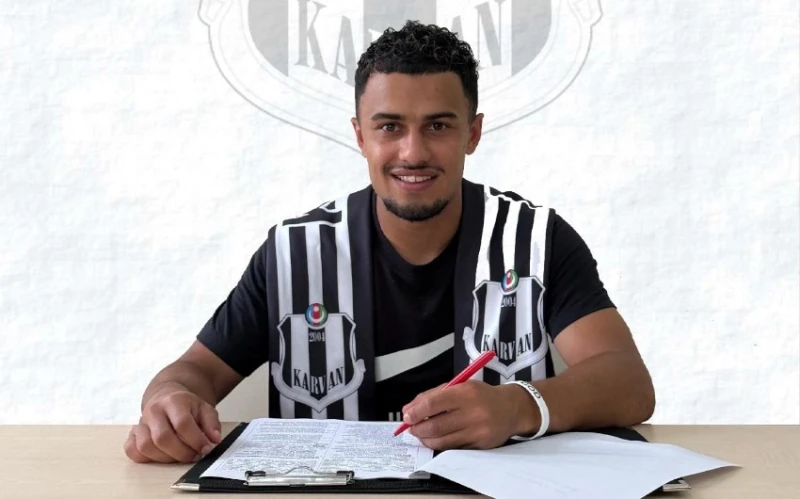 Karvan klubu Şri Lanka millisinin üzvü Samuel Durrantı transfer edib