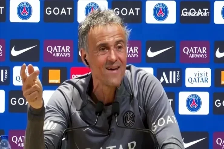 Luis Enrique explains why he doesn't criticize refereeing