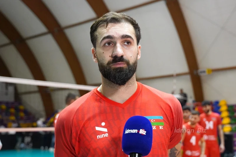 Vüqar Bayramov Xilasedici ilə müqaviləsini uzadıb