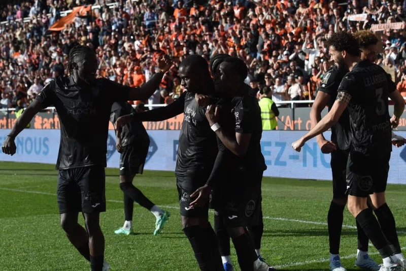 Лига 1: Лорьян - ПСЖ и другие ничьи