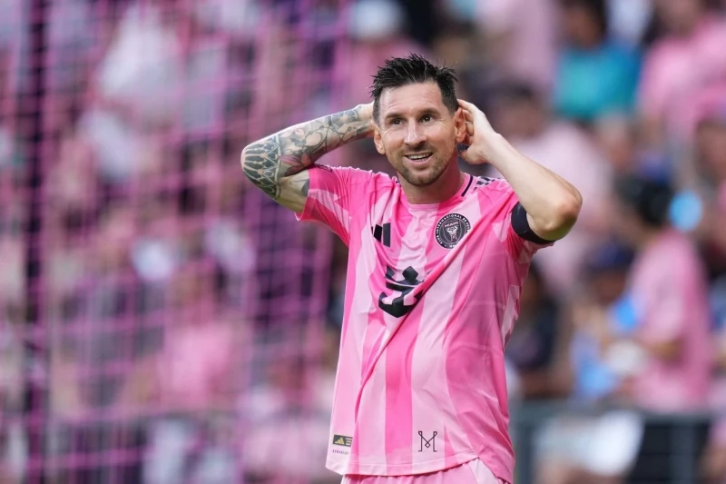 Roberto Karlos: Messi 2030-cu il Dünya çempionatında oynaya bilər