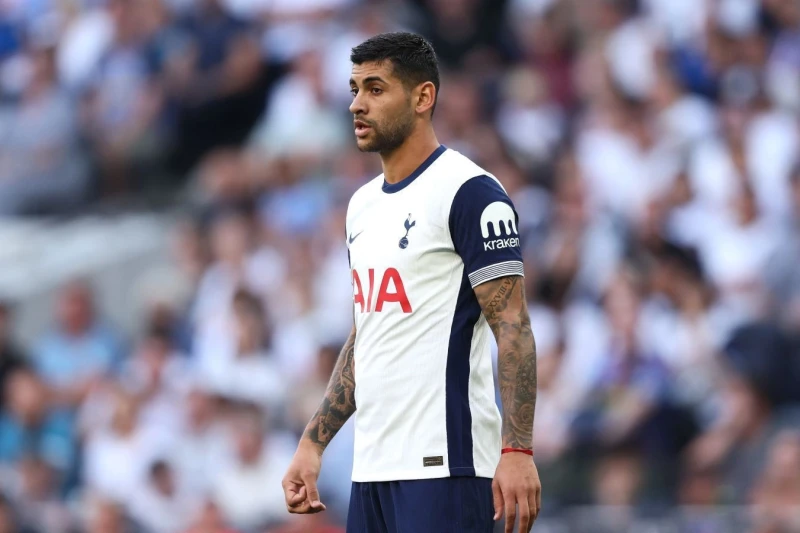 Cristian Romero leaves Tottenham