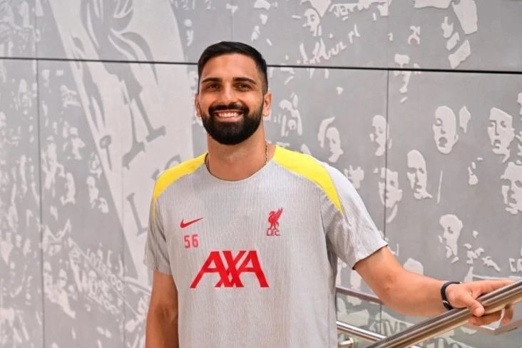 Beşiktaş Liverpulun iki oyunçusunu transfer etmək istəyir
