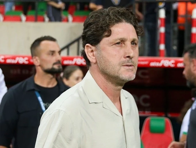 Trabzonspor Fatih Tekkeyə qarşılıqlı razılıqla vəzifəsindən ayrıldı