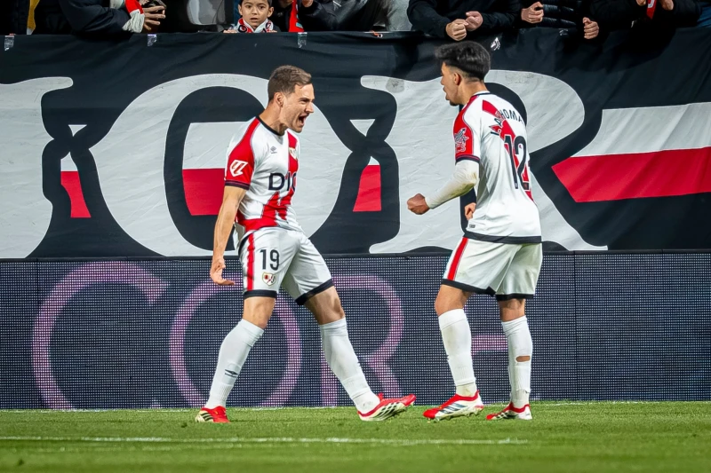 Rayo Vallecano Oviedoyu Farklı Mağlup Etti