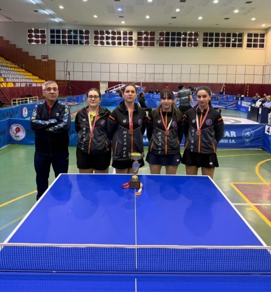 Azərbaycanlı stolüstü tennisçilər Türkiyə Superliqasında bürünc medal qazanıblar