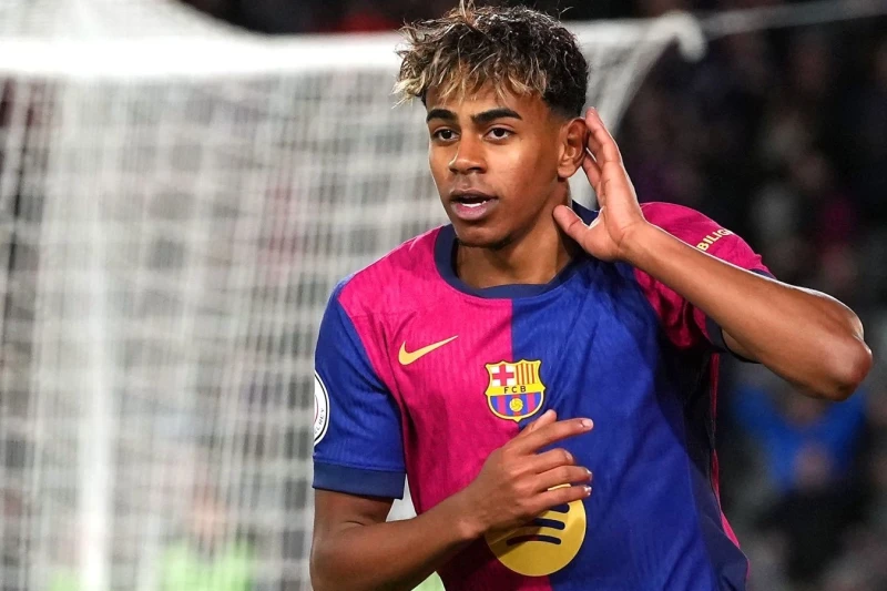 Lamine Yamal is the main candidate for the Ballon d'Or according to TNT Sports