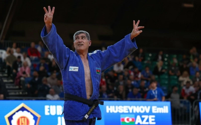 Azerbaijani veteran judokas won 3 more gold medals at the European Championship