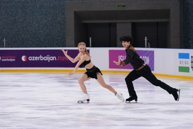 Bakıda yeniyetmələr arasında fiqurlu konkisürmə üzrə Qran-pri turnirində buz üstündə rəqs yarışları keçirilib