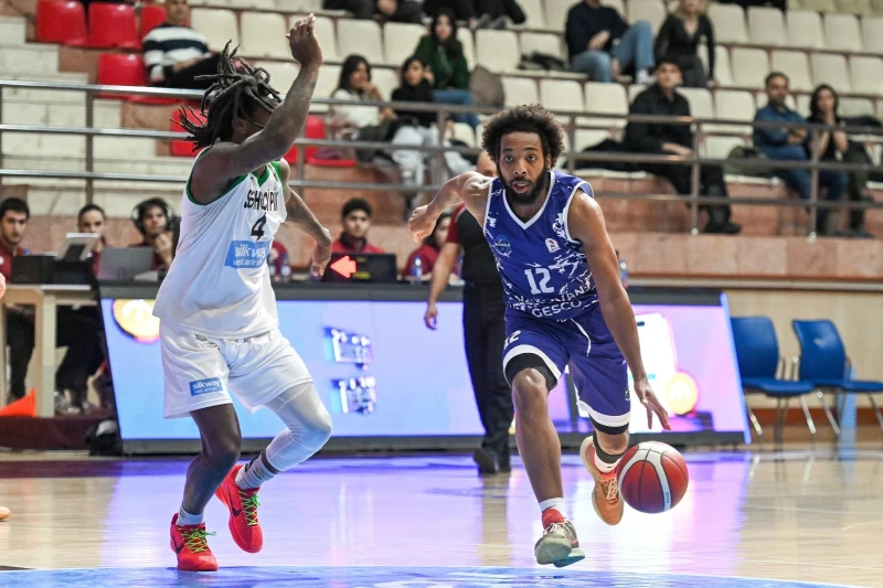 Azerbaycan Basketbol Ligi: Abşeron Lions Şekiyi Mağlup Etti, 1/4 Final Maçları Devam Ediyor