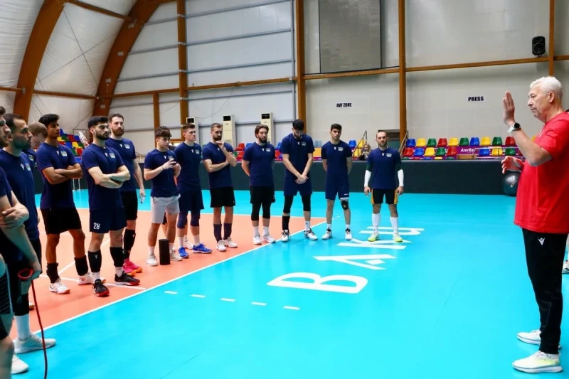 Azərbaycan voleybol millisi Avropa Liqası hazırlığı üçün Minskə yollanıb