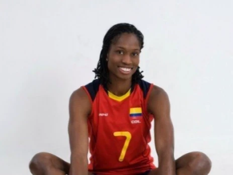 Voleybolçu Madelaynne Montana Azərbaycanda oynamaq istəyir