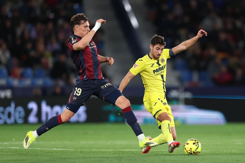 Ла Лига: «Вильярреал» обыграл «Леванте» благодаря голу Микаутадзе