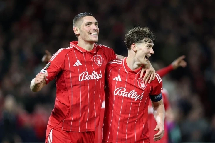 UEFA Avropa Liqası: Nottingem Forest, Lion və Ştutqartdan böyük hesablı qələbələr