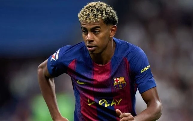 Lamin Yamal 2025-ci ilin ən yaxşı hücumçusu seçildi