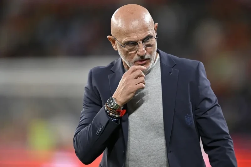 Barselonanın Futbolçuları Yüklənməsi De la Fuente ilə Narazılığa Səbəb Olub